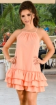 Летнее персиковое платье с рюшами